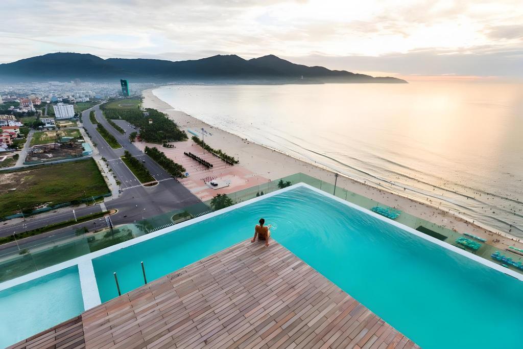 ダナンのBeach Front- Ocea view- Infinity Pool on Rooftop — 写真3