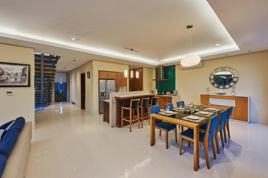 ダナンのSpacious villa with pool — 写真6