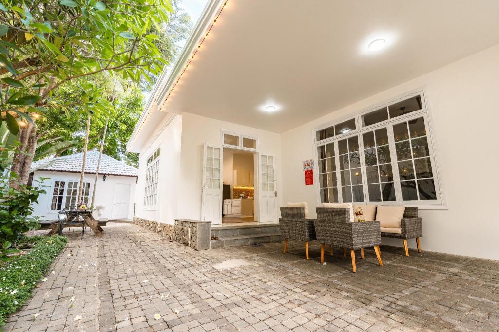 ダナンのPOOL VILLA 4 Bedrooms near My Khe beach — 写真5
