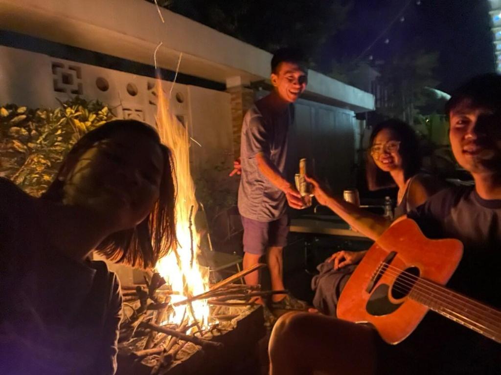 SOL Villa 4 phòng ngủ, hồ bơi, Lửa Trại, sông Hàn in Da Nang