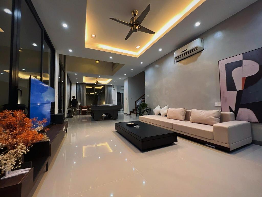 ダナンのLuxury Villa with big pool near Han river — 写真3