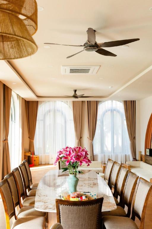 ダナンのVilla VIP, Golf, lâu đài 10 phòng sang trọng. — 写真3