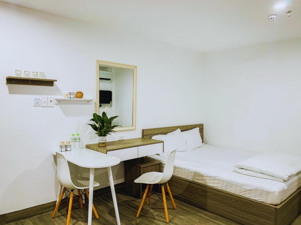 Royal Suburban Apartment Hotel in Da Nang