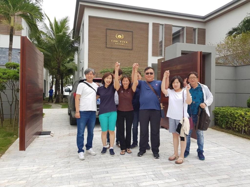 Villa 4  luxury - Beachforn in Da Nang