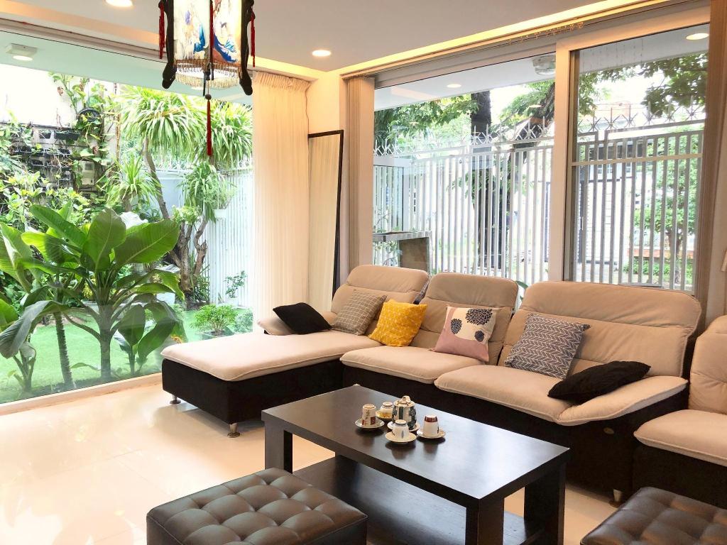 4BR AC Livingroom Full Modern Furnitures Nearbeach in Da Nang