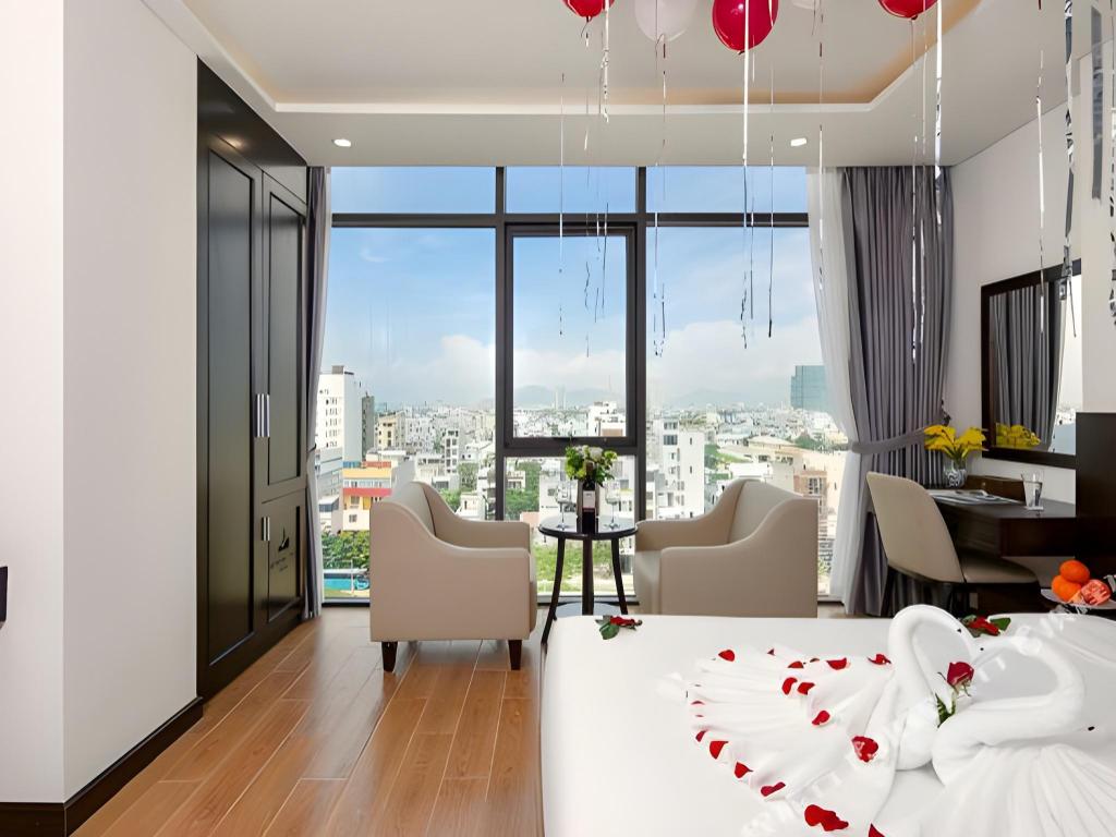 Golden Line Danang Hotel in Da Nang — photo 2