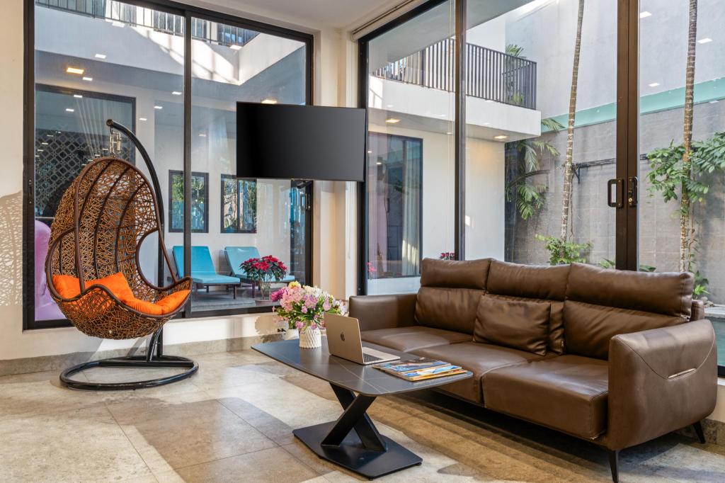 ダナンのPHÚC VILLA 9 Bedroom — 写真4
