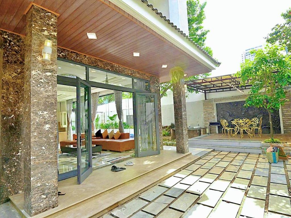 ダナンのBig Pool Villa 6 BRs Near Beach — 写真6
