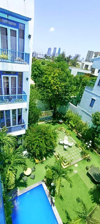 Select 8 Unit-entire 2nd, 3rd Floor in Gold Moon. in Da Nang