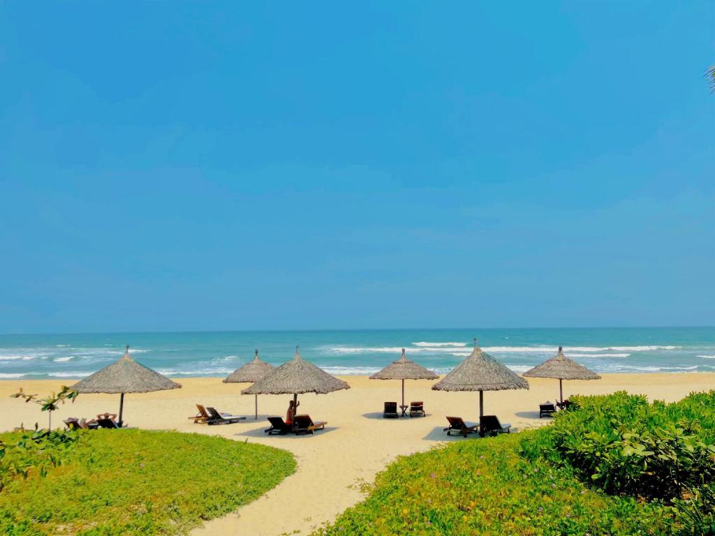 Danang Amazing Beach Villas Resort in Da Nang