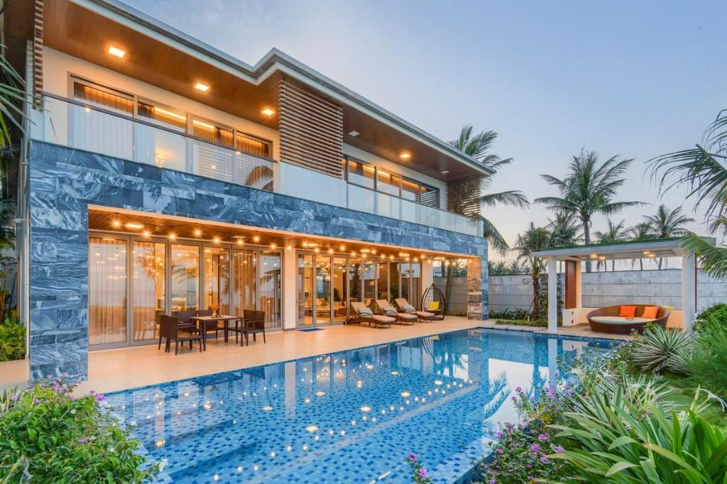 Villa 5 Bedroom Beachfront The Five Villas Da Nang in Da Nang