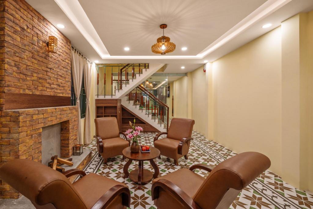 ダナンの4BR 5BTH sauna & jacuzzi, billiard 5' My Khe beach — 写真4