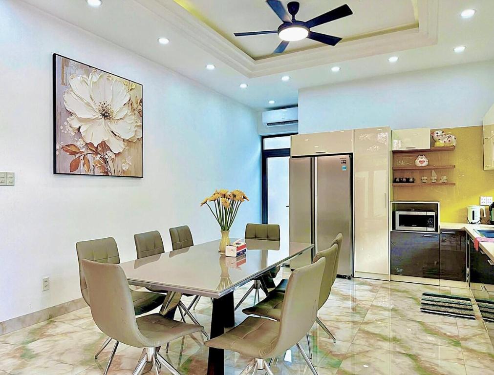 ダナンのBig Pool Villa 6 BRs Near Beach — 写真5