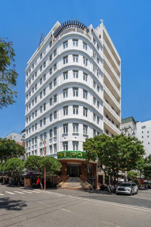Harbor Sea View Hotel Danang in Da Nang — photo 4